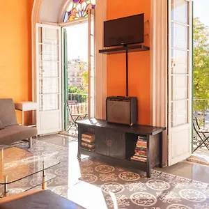 Kwatera prywatna Private In Historic Building On The Square, Malaga